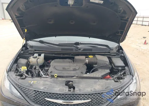 2024 Chrysler Voyager Lx из США, поврежденный, VIN 2C4RC1CG1RR167872